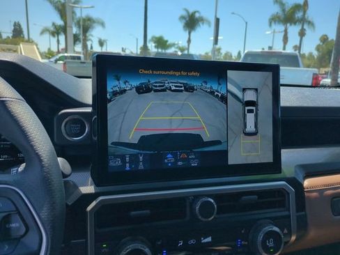 Used 2025 Toyota 4Runner TRD Sport Premium AWD/4WD image 15