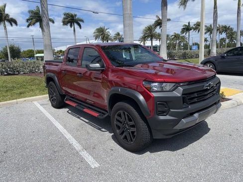 Used 2025 Chevrolet Colorado Trail Boss image 2