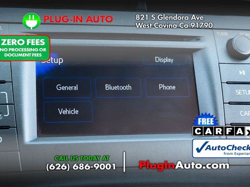 Used 2015 Toyota Prius Two w/ Preferred Accessory Package FWD image 22