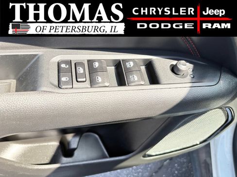 Used 2024 Jeep Compass Trailhawk AWD/4WD image 15