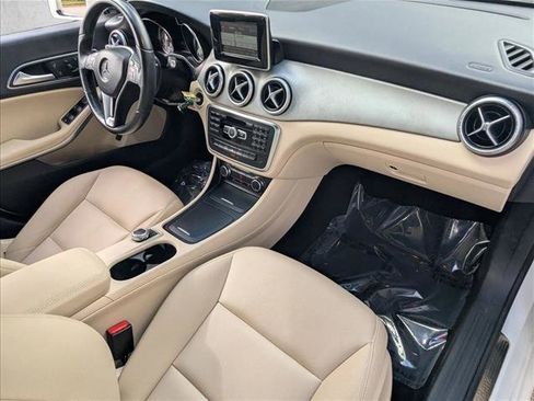 Used 2014 Mercedes-Benz CLA 250 image 20