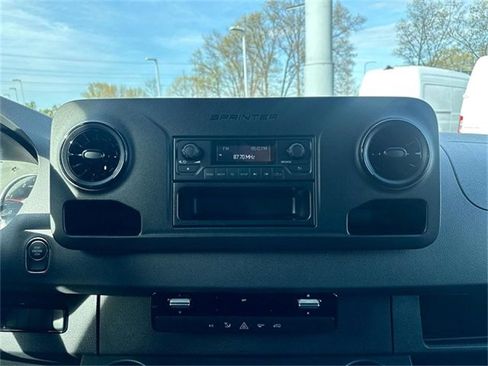 New 2025 Mercedes-Benz Sprinter 2500 image 12