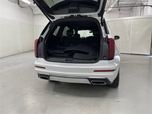 Certified 2023 Cadillac XT6 Premium Luxury w/ LPO, Floor Liner Package image 27