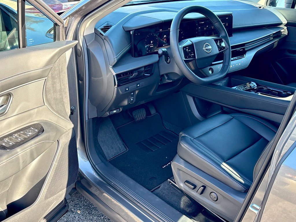 Certified 2025 Nissan Murano SV AWD/4WD image 11
