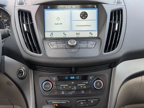 Used 2019 Ford Escape SE FWD image 16
