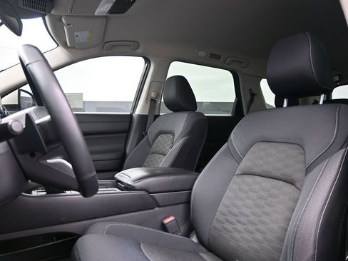Used 2024 Nissan Pathfinder SV w/ Cargo Package FWD image 3