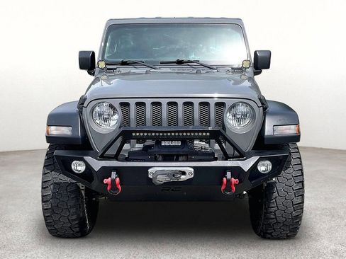 Used 2019 Jeep Wrangler Sport AWD/4WD image 4
