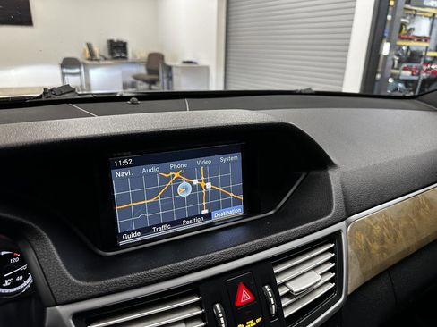 Used 2011 Mercedes-Benz E 350 4MATIC Sedan image 55