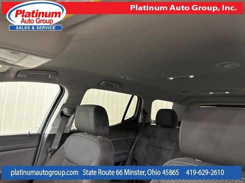 Used 2023 GMC Acadia SLE w/ Driver Convenience Package image 28