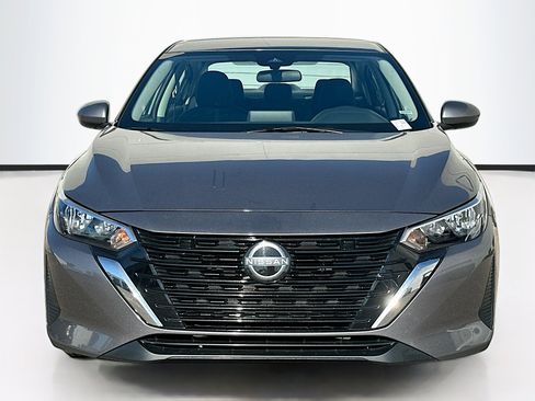 Used 2024 Nissan Sentra SV image 2