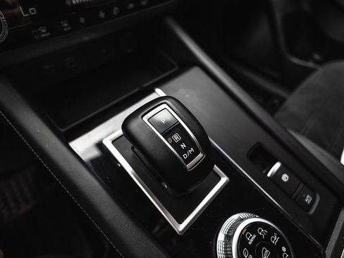 Used 2024 Mitsubishi Outlander SE AWD/4WD image 17