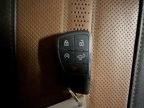 Used 2023 Chevrolet Silverado 1500 High Country w/ Technology Package image 47