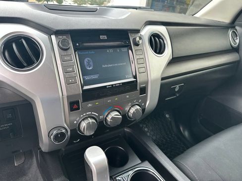 Used 2016 Toyota Tundra SR5 AWD/4WD image 18