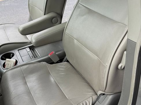 Used 2009 Nissan Quest SE w/ Seat Pkg image 24