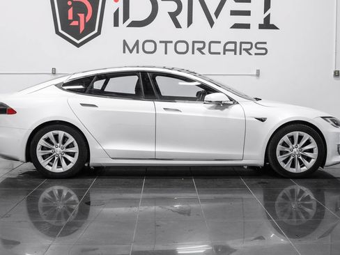 Used 2020 Tesla Model S Long Range AWD/4WD image 5