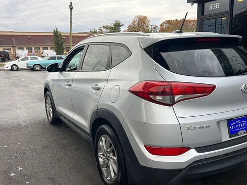 Used 2016 Hyundai Tucson SE w/ Option Group 02 image 7