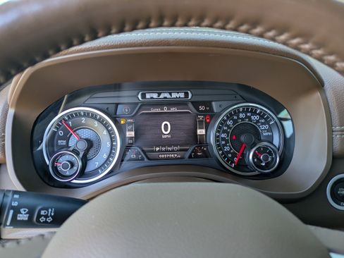 Used 2020 RAM 1500 Laramie image 20