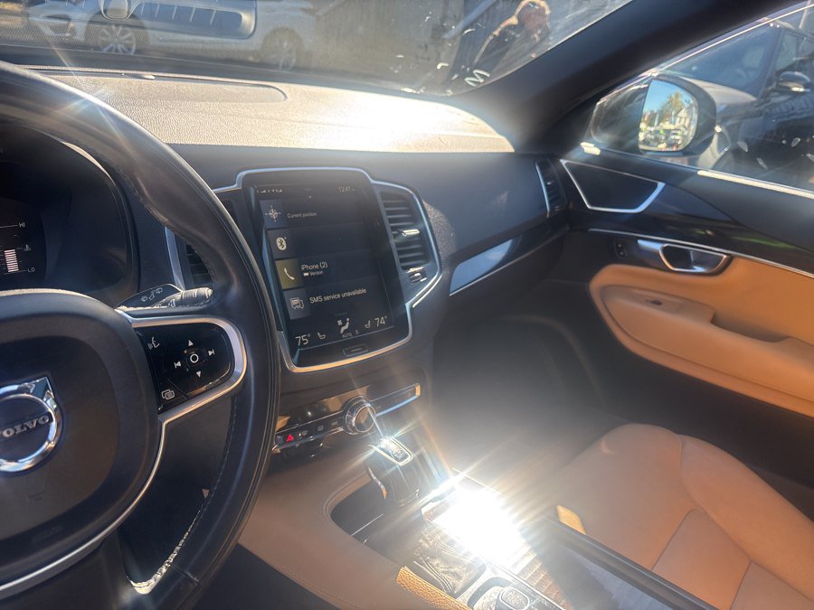 Used 2018 Volvo XC90 T5 Momentum w/ Convenience Package AWD/4WD image 17