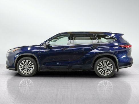 Used 2021 Toyota Highlander Platinum AWD/4WD image 2