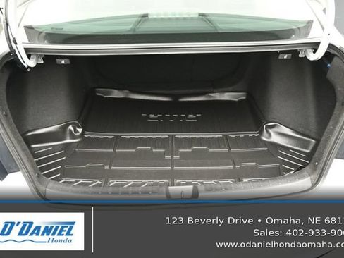 Used 2022 Honda Civic Touring image 37
