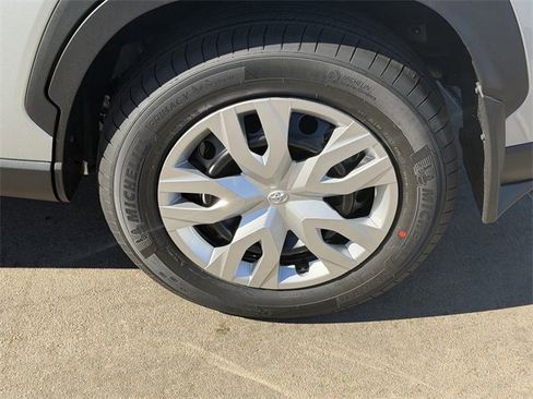 New 2026 Toyota Corolla Cross L image 8