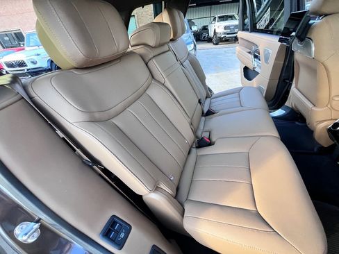 Used 2025 Land Rover Range Rover Long Wheelbase Autobiography image 20