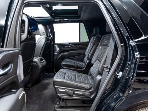 Used 2024 Cadillac Escalade Sport Platinum AWD/4WD image 41