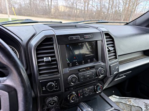 Used 2018 Ford F150 XLT w/ Equipment Group 302A Luxury image 16