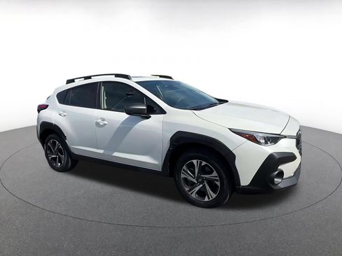 Used 2024 Subaru Crosstrek 2.0i Premium AWD/4WD image 2