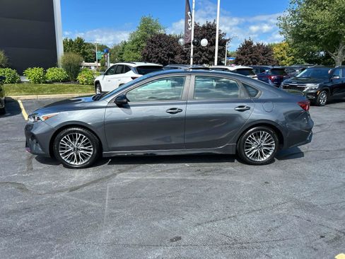 Used 2024 Kia Forte GT-Line w/ GT-Line Premium Package FWD image 2