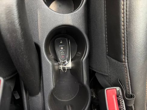 Used 2020 Chevrolet Trax Premier FWD image 19