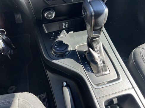 Used 2019 Ford Ranger XLT w/ Equipment Group 301A Mid image 12