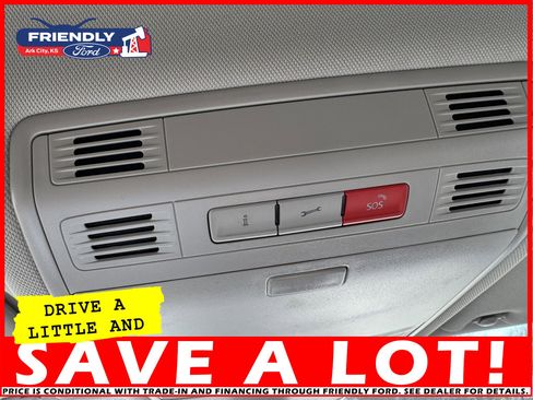 Used 2023 Volkswagen Taos SE image 33