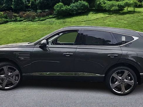 Used 2024 Genesis GV80 2.5T w/ Prestige Package image 5