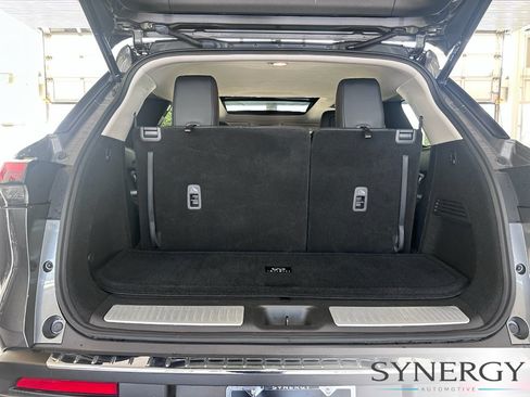 Certified 2023 INFINITI QX60 Luxe w/ Cargo Package AWD/4WD image 9