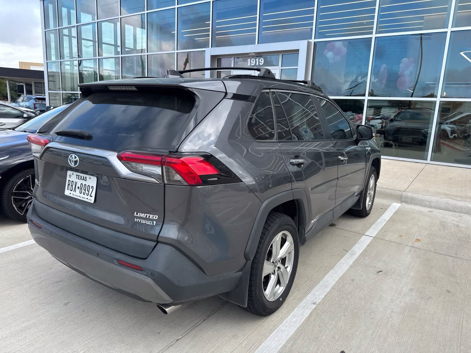 Used 2021 Toyota RAV4 Limited AWD/4WD image 6