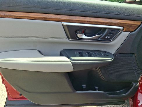 Used 2022 Honda CR-V Touring image 12