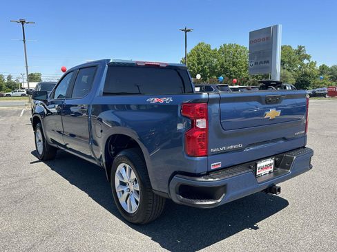 Used 2024 Chevrolet Silverado 1500 Custom AWD/4WD image 5
