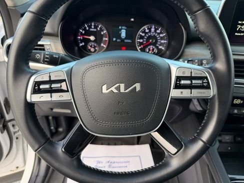 Used 2022 Kia Telluride EX w/ EX Premium Package FWD image 22
