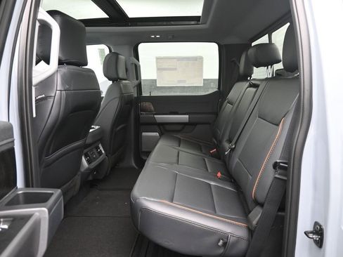 New 2026 Ford F250 Lariat w/ Black Appearance Package AWD/4WD image 27