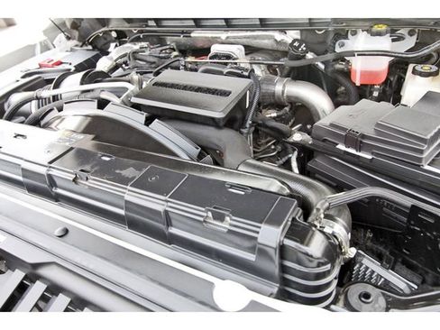 Used 2024 GMC Sierra 2500 Denali Ultimate AWD/4WD image 30