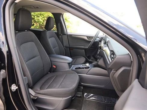 Certified 2025 Ford Escape Active AWD/4WD image 25