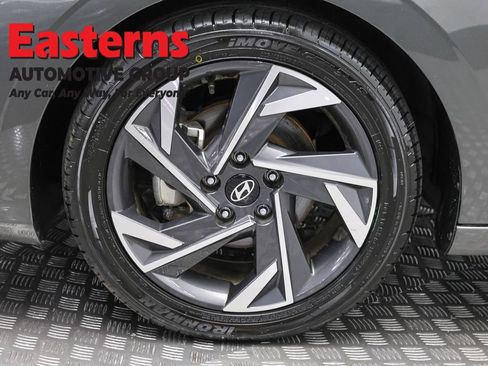 Used 2024 Hyundai Elantra Limited FWD image 33