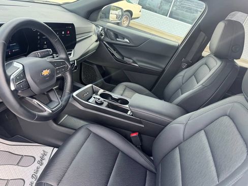 Certified 2026 Chevrolet Equinox LT w/ Convenience Package II FWD image 16