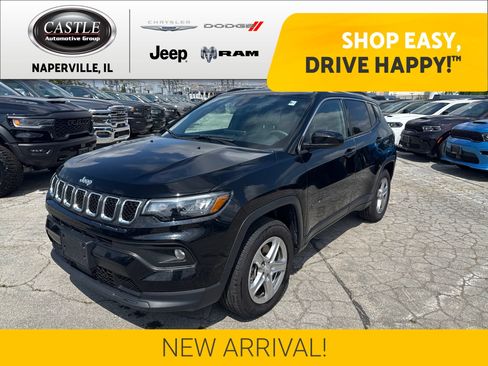 Used 2024 Jeep Compass Latitude AWD/4WD image 1