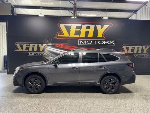 Used 2022 Subaru Outback Onyx Edition XT AWD/4WD image 2
