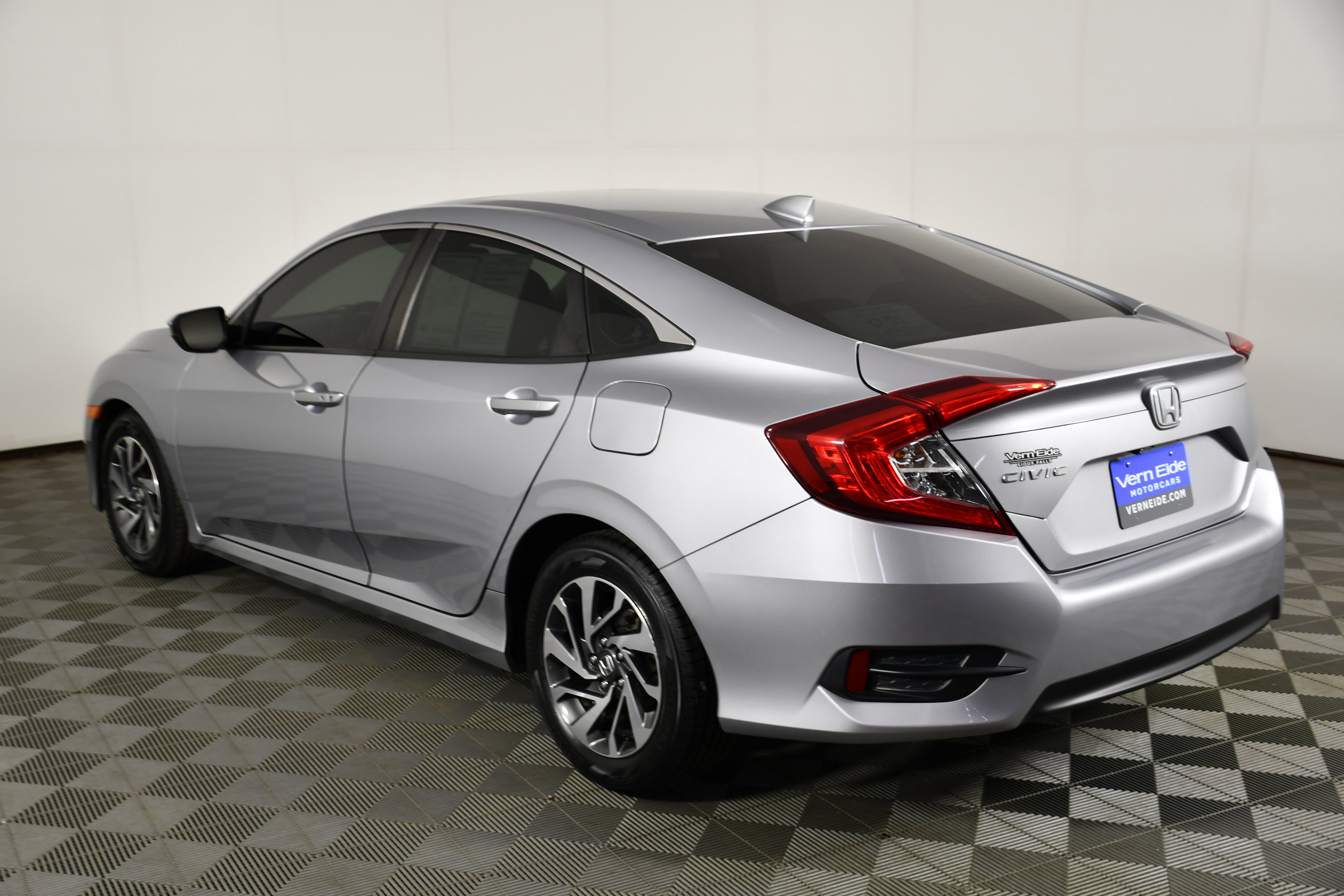 Used 2017 Honda Civic EX image 8