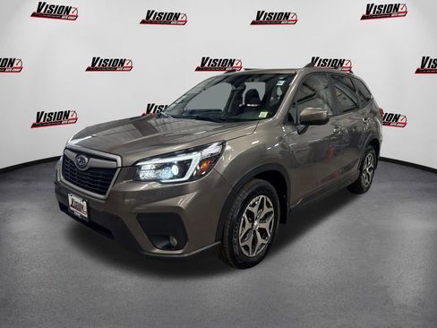 Used 2021 Subaru Forester Premium image 1