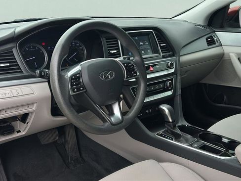 Used 2018 Hyundai Sonata SE FWD image 11