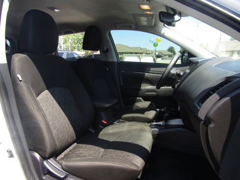 Used 2023 Mitsubishi Outlander Sport AWD image 23